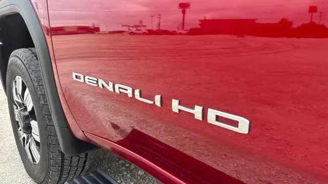 2024 GMC Sierra 2500HD Denali