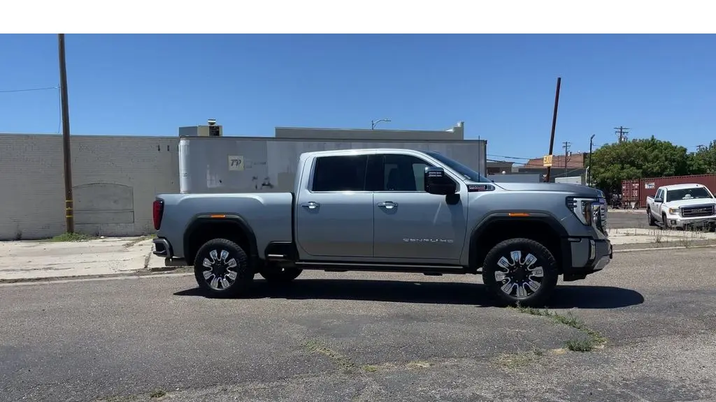 2024 GMC Sierra 2500HD Denali