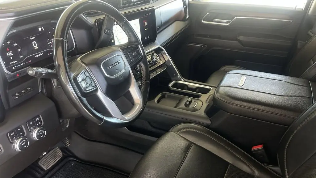 2024 GMC Sierra 2500HD Denali