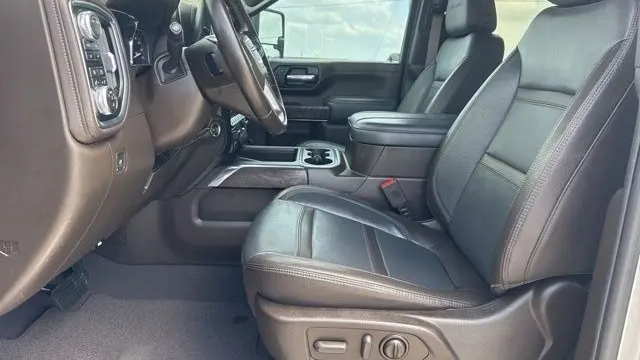 2023 GMC Sierra 2500HD Denali