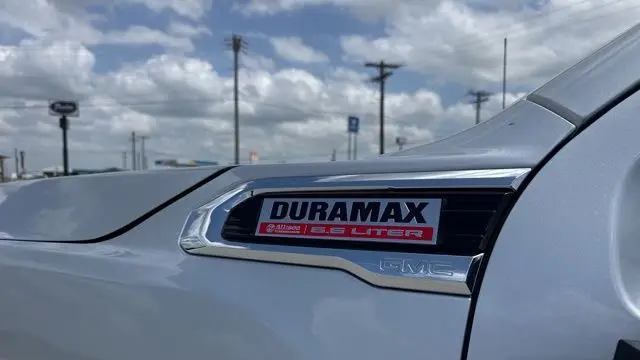 2023 GMC Sierra 2500HD Denali