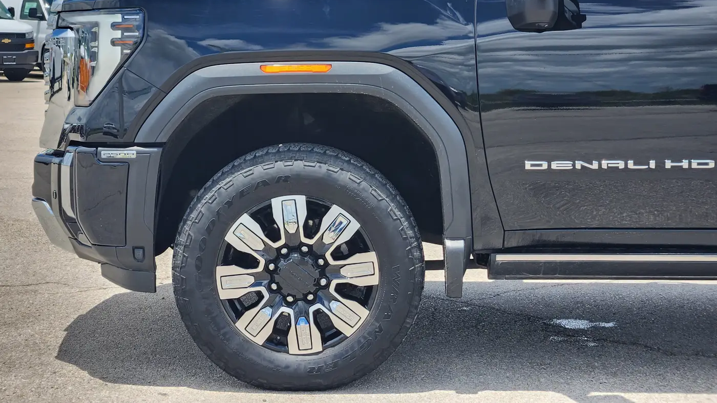2024 GMC Sierra 2500HD Denali