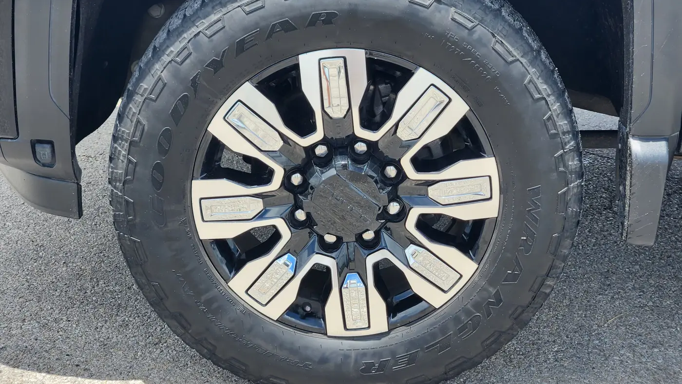 2024 GMC Sierra 2500HD Denali