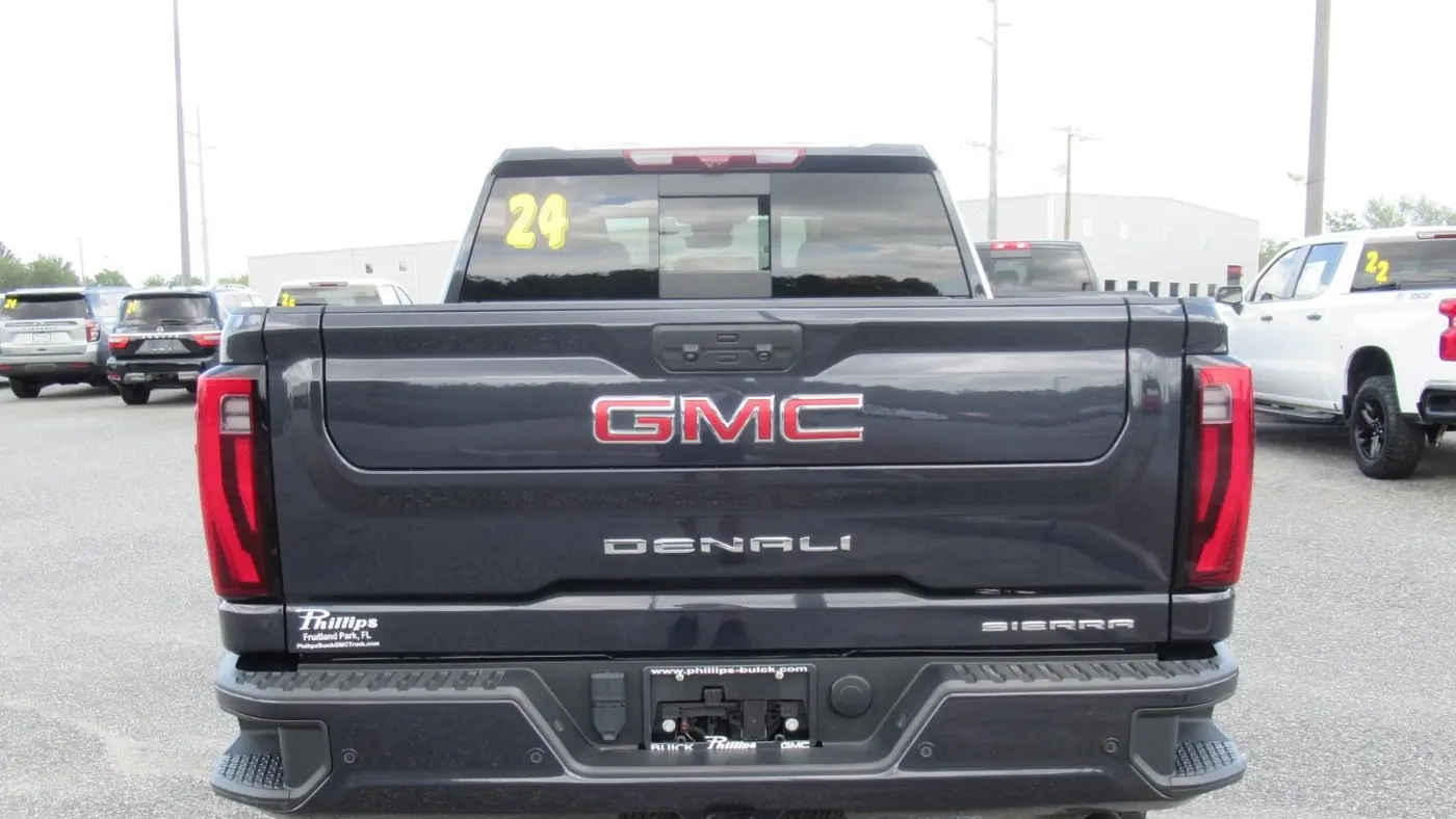 2024 GMC Sierra 2500HD Denali