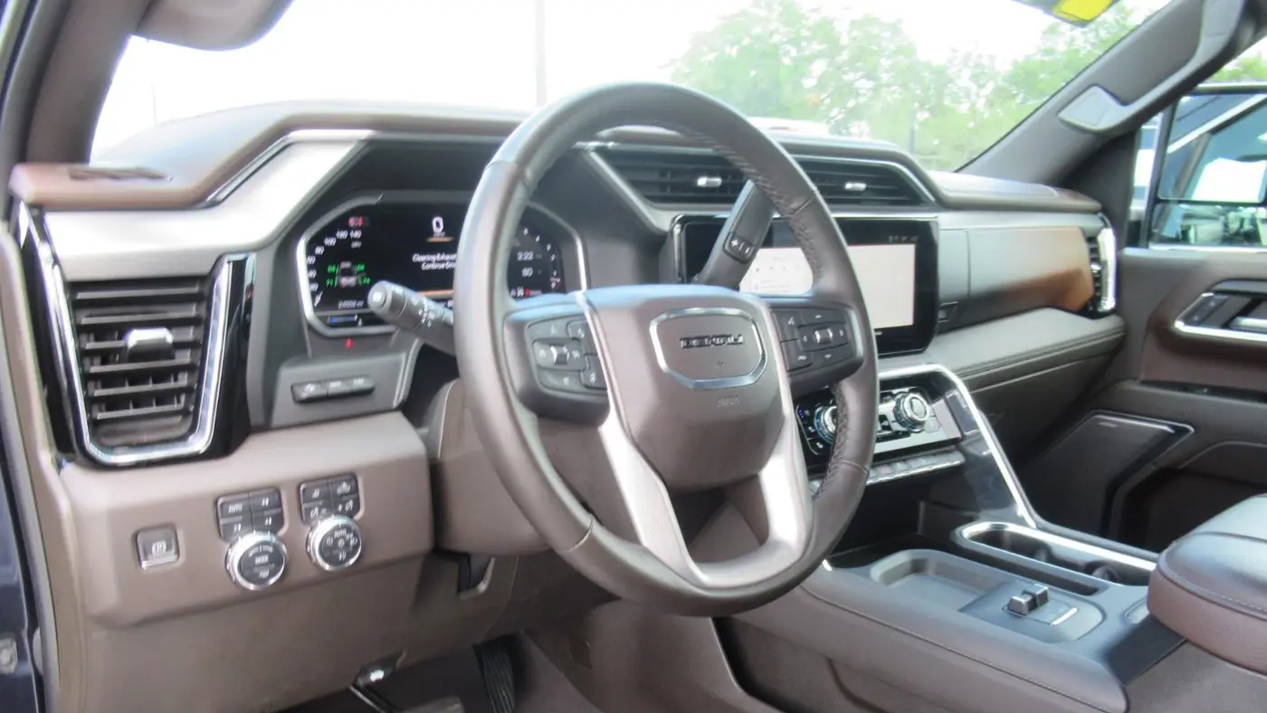2024 GMC Sierra 2500HD Denali