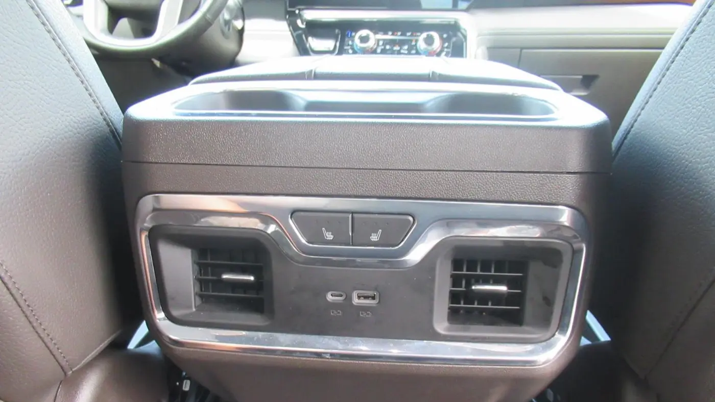 2024 GMC Sierra 2500HD Denali