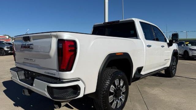 2024 GMC Sierra 2500HD Denali