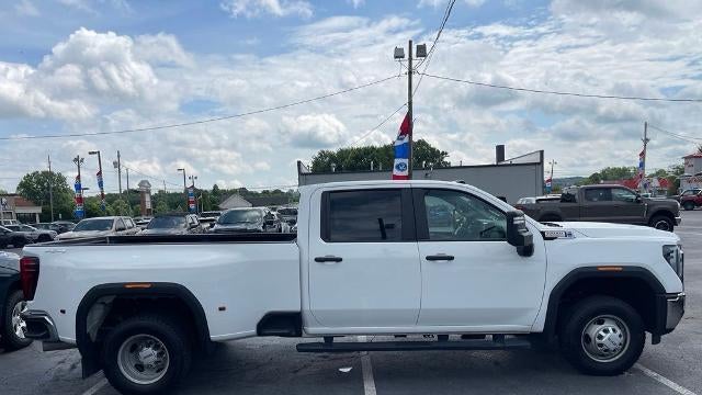 2024 GMC Sierra 3500HD Pro