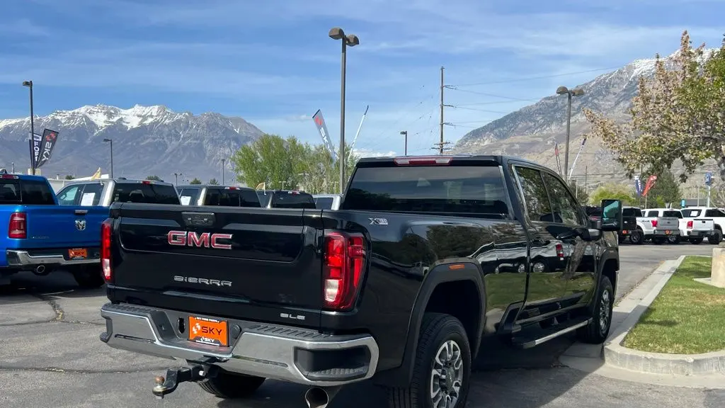 2023 GMC Sierra 3500HD SLE