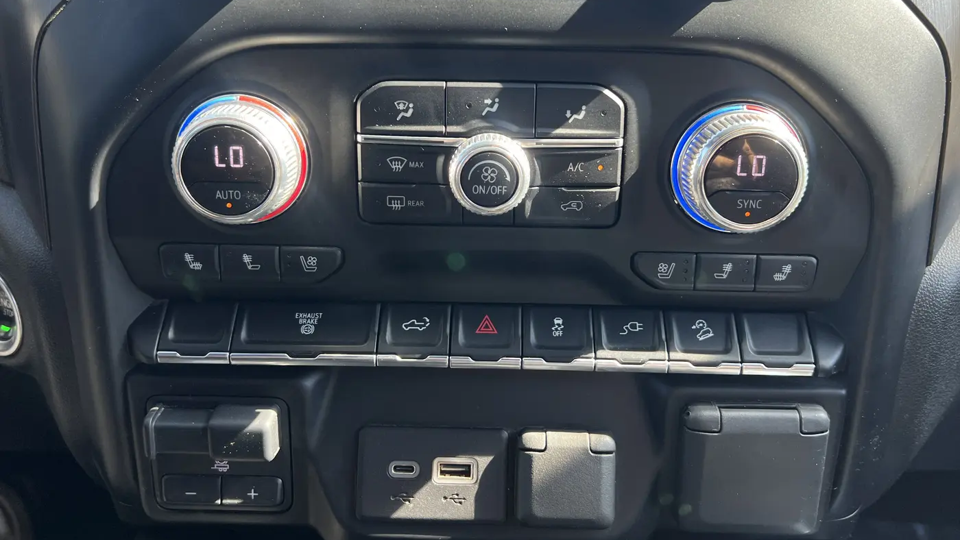 2021 GMC Sierra 3500HD AT4