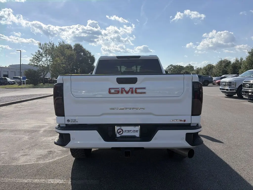 2024 GMC Sierra Hd - $58,810