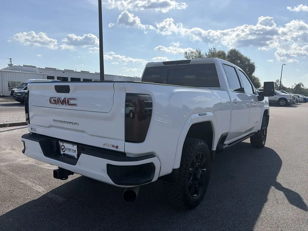 2024 GMC Sierra Hd - $58,810