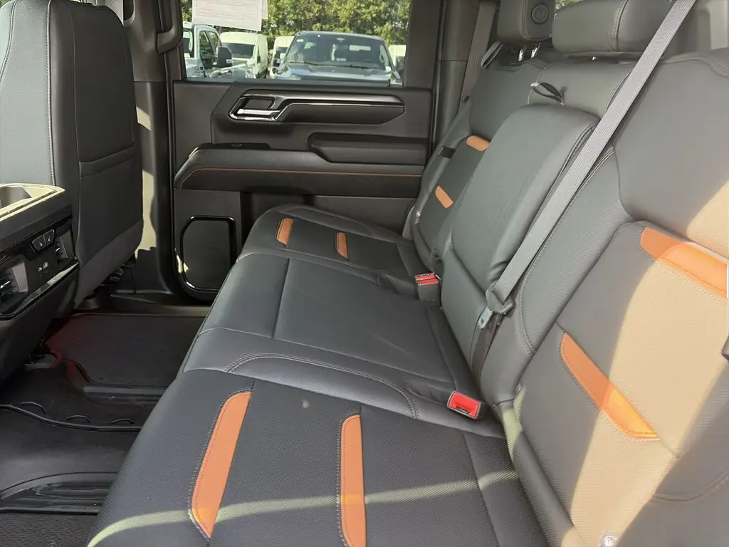 2024 GMC Sierra Hd - $58,810
