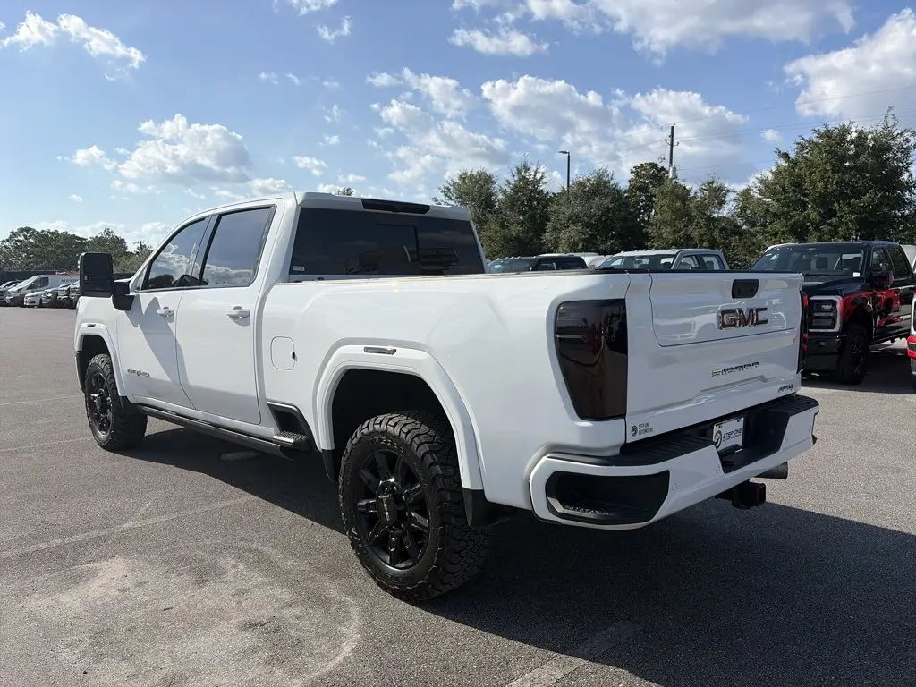 2024 GMC Sierra Hd - $58,810