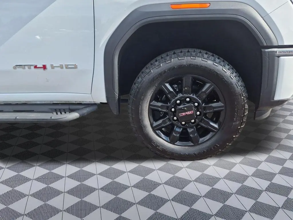 2024 GMC Sierra Hd - $71,238