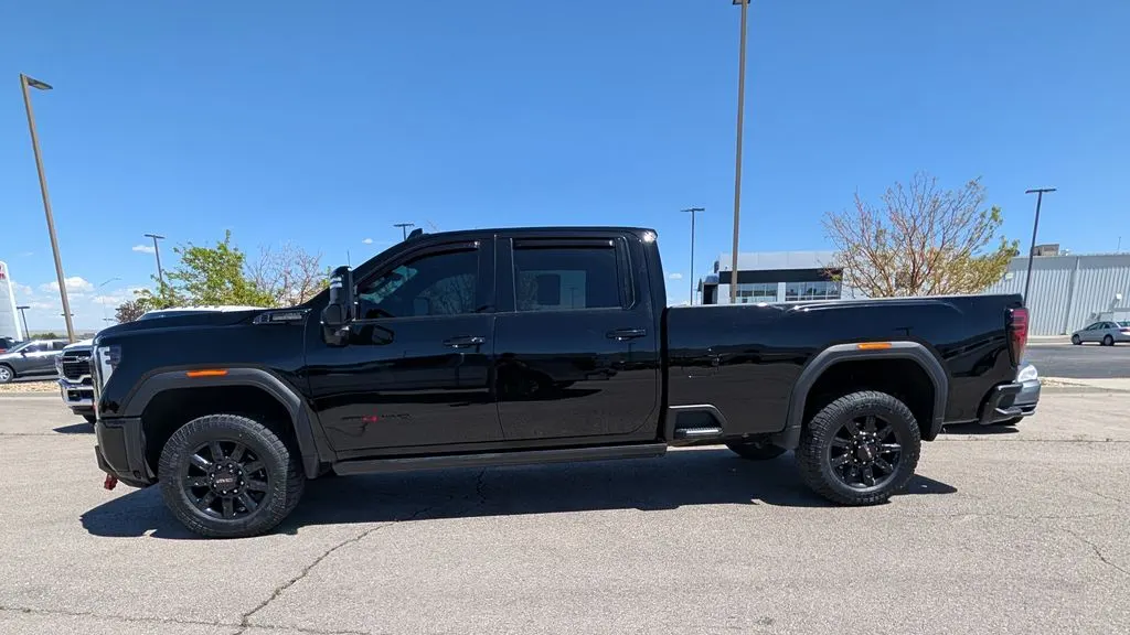 2024 GMC Sierra 3500HD AT4