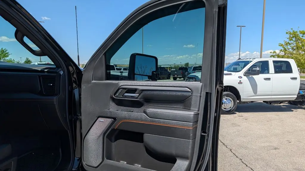 2024 GMC Sierra 3500HD AT4