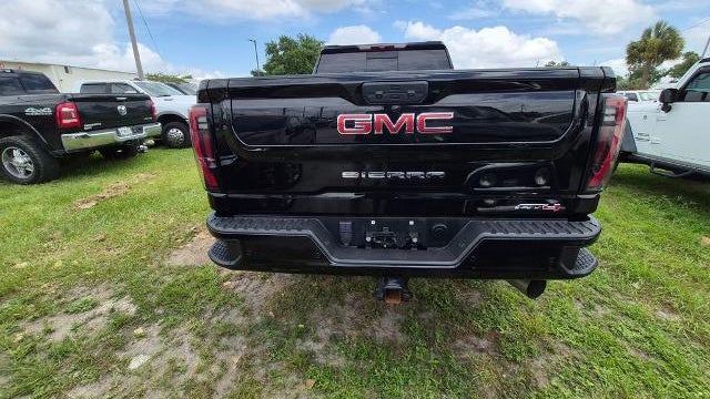 2024 GMC Sierra 3500HD AT4