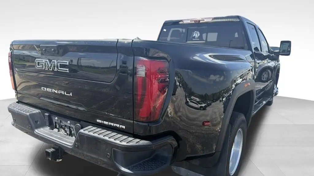 2024 GMC Sierra 3500HD Denali