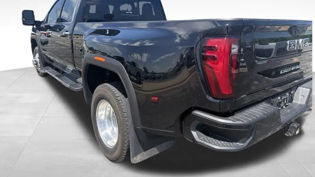 2024 GMC Sierra 3500HD Denali