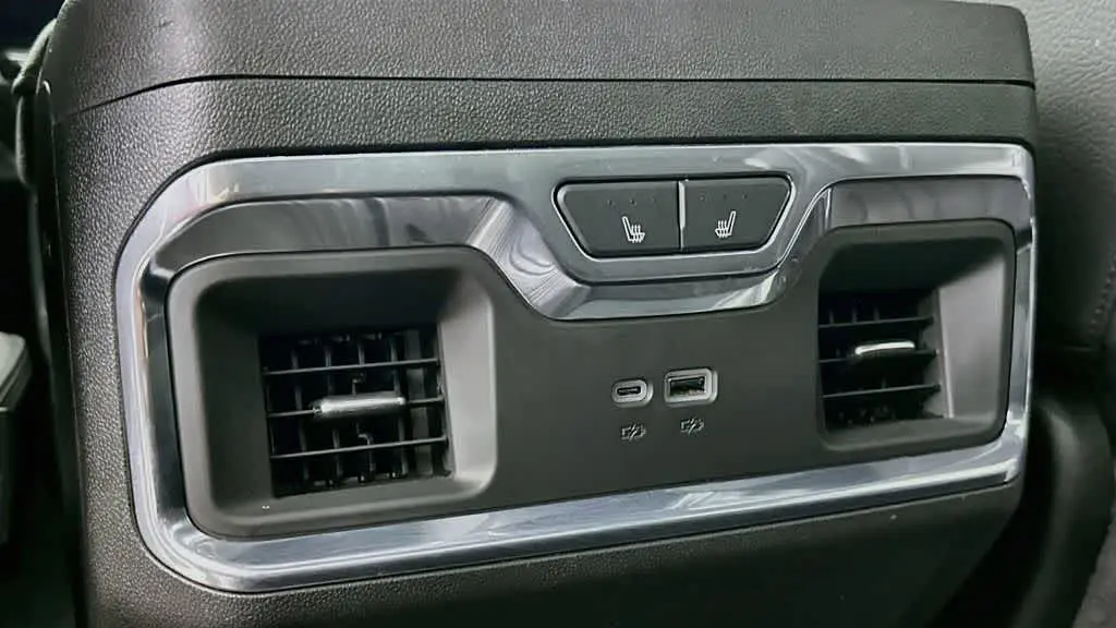 2024 GMC Sierra 3500HD Denali