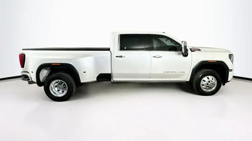 2024 GMC Sierra 3500HD Denali