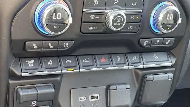 2022 GMC Sierra 3500HD Denali