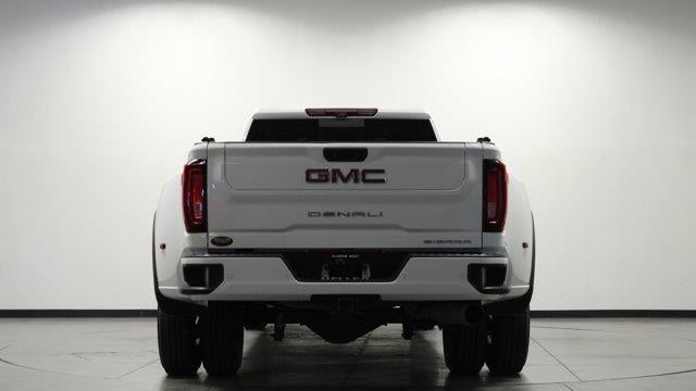 2023 GMC Sierra 3500HD Denali