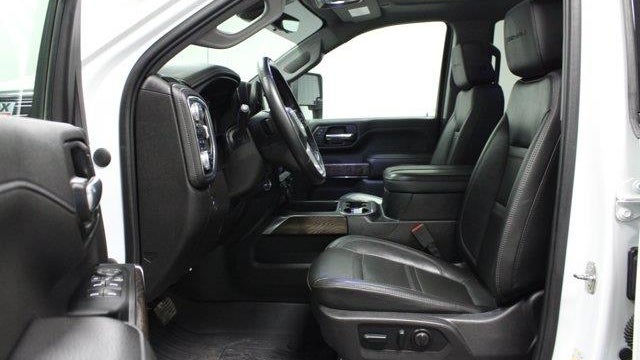 2023 GMC Sierra 3500HD Denali