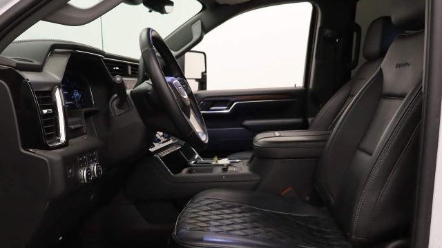 2024 GMC Sierra 3500HD Denali