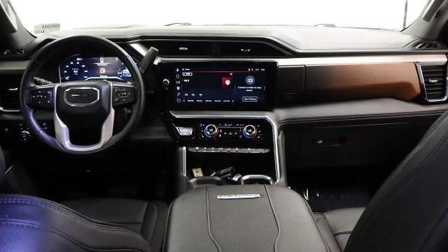 2024 GMC Sierra 3500HD Denali