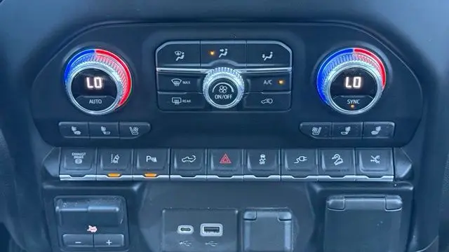 2023 GMC Sierra 3500HD Denali