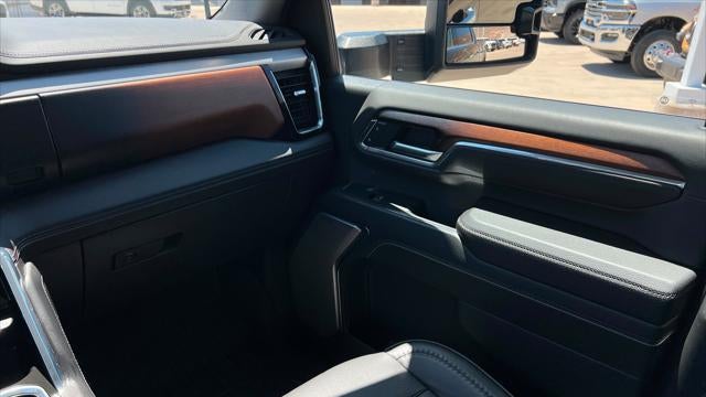 2024 GMC Sierra 3500HD Denali