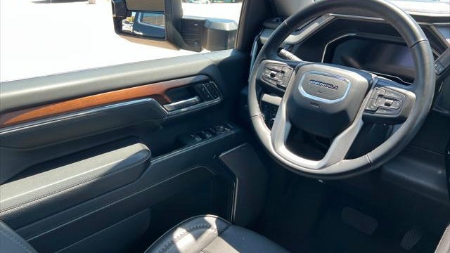 2024 GMC Sierra 3500HD Denali