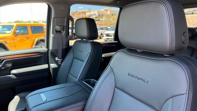 2024 GMC Sierra 3500HD Denali