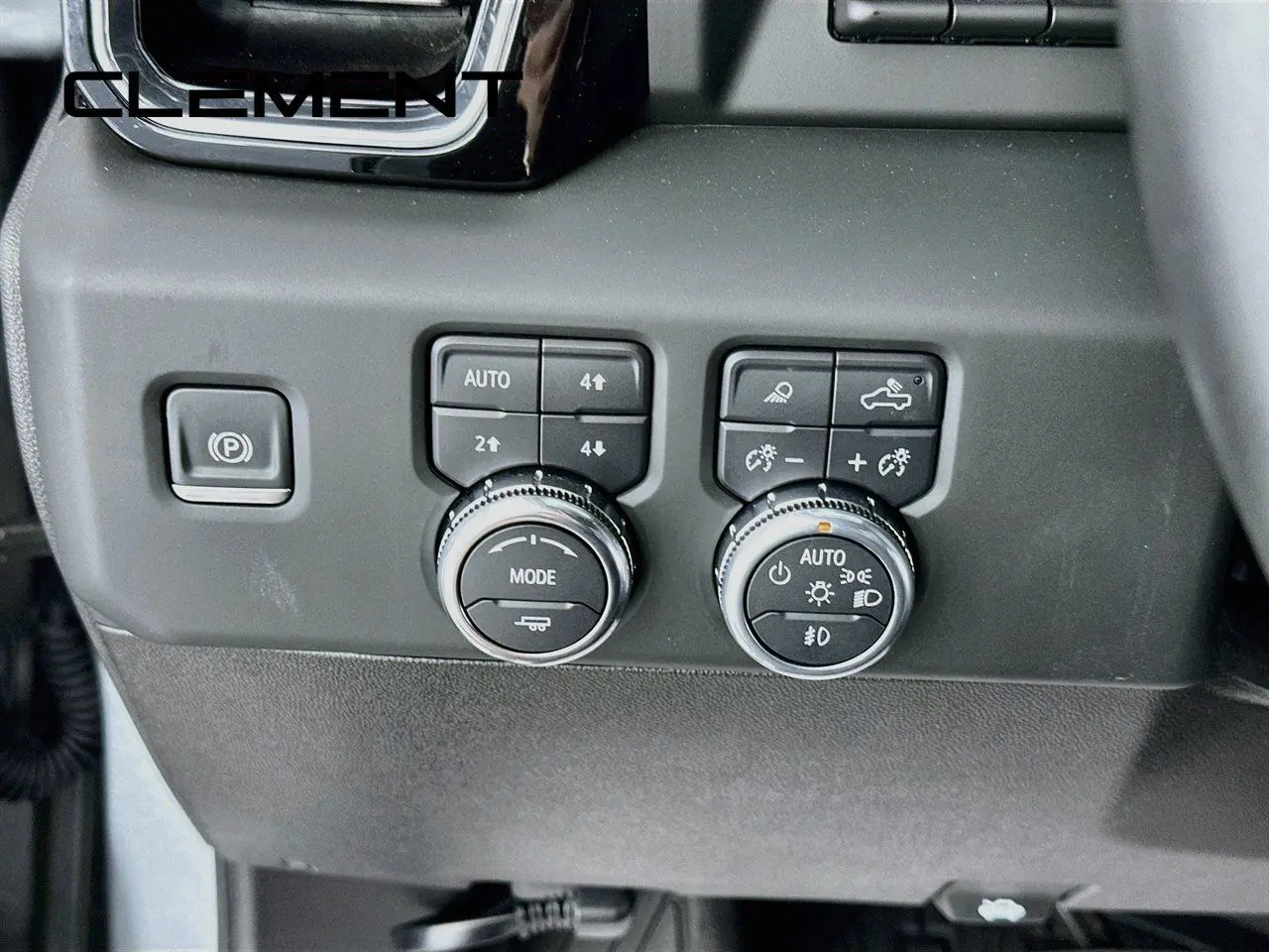 2024 GMC Sierra Hd - $71,261