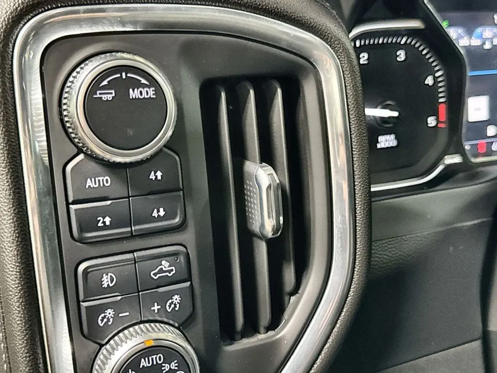 2022 GMC Sierra Hd - $52,895
