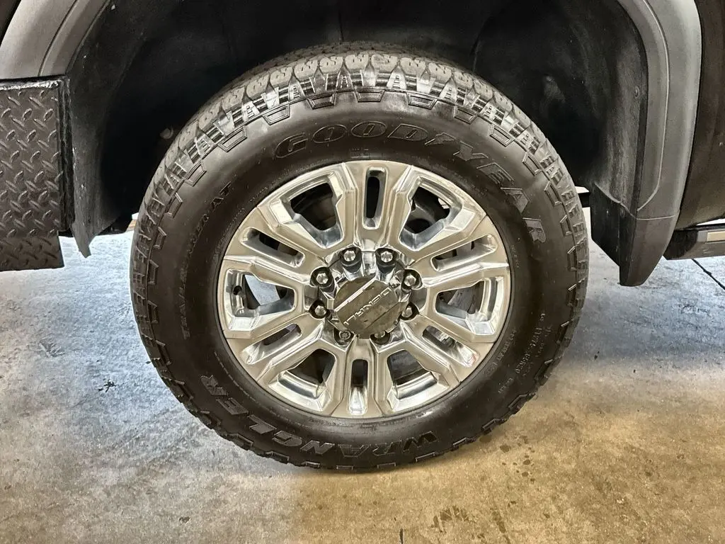 2022 GMC Sierra Hd - $52,895