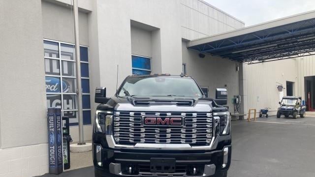 2024 GMC Sierra 3500HD Denali