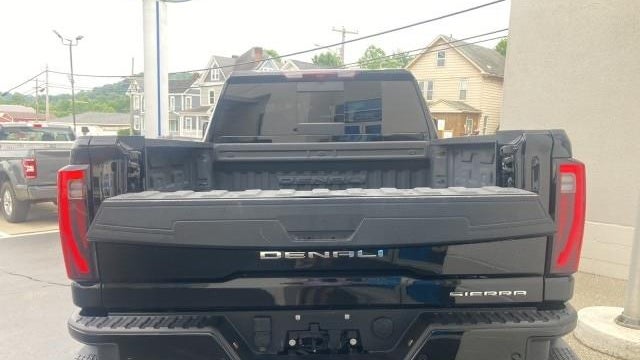 2024 GMC Sierra 3500HD Denali