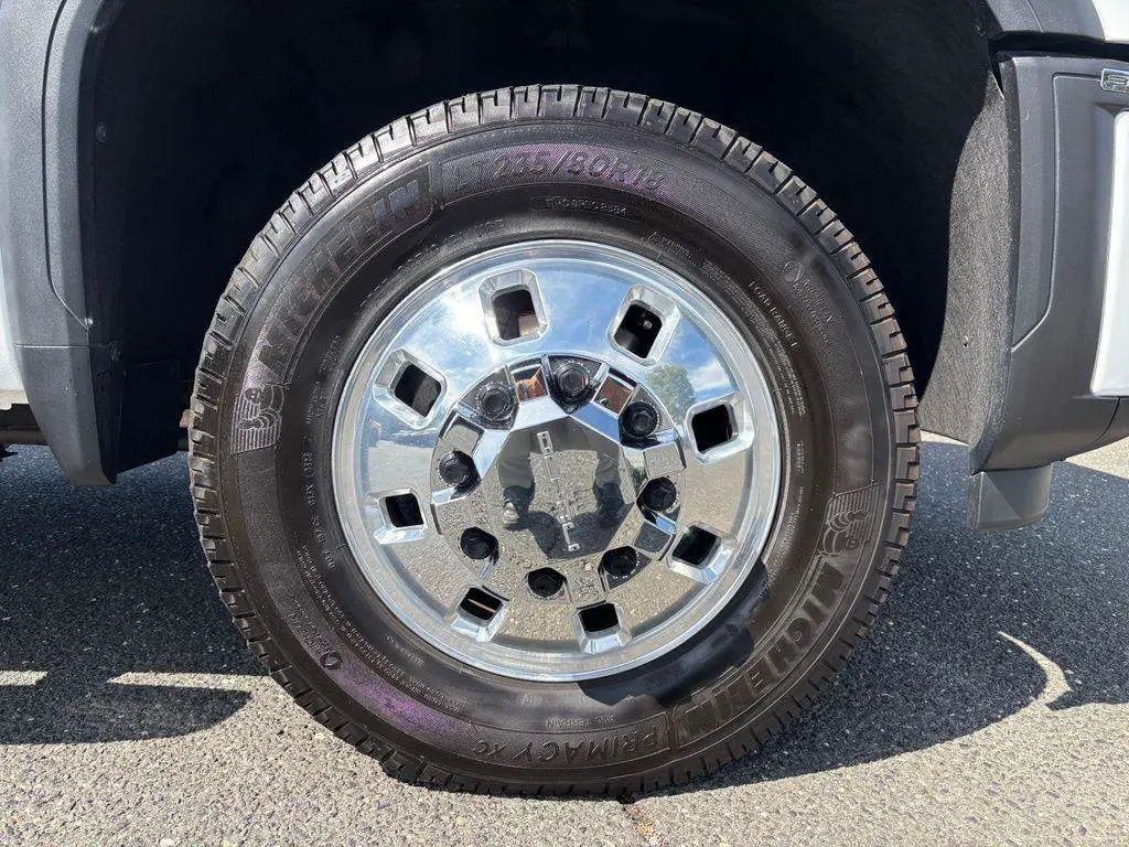 2024 GMC Sierra Hd - $72,995