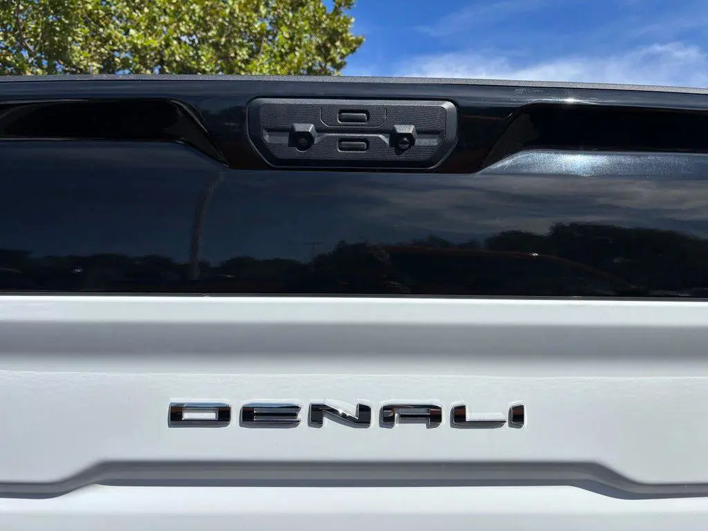 2024 GMC Sierra Hd - $72,995