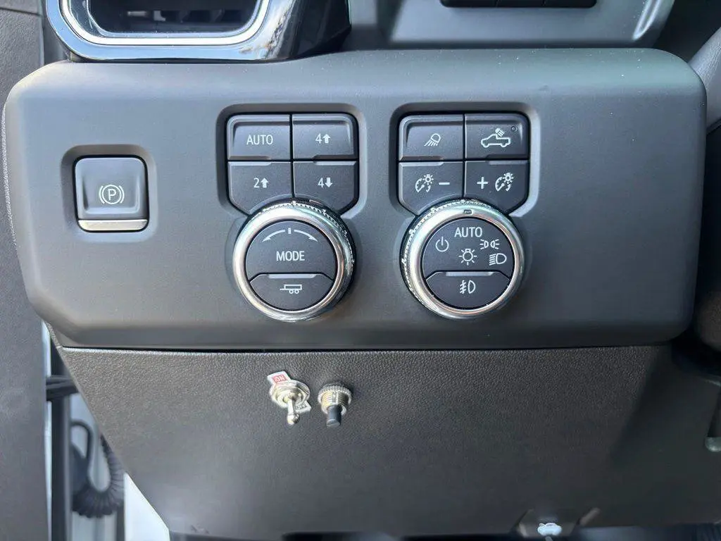 2024 GMC Sierra Hd - $72,995