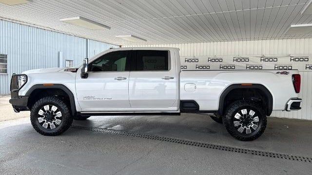 2024 GMC Sierra 3500HD Denali