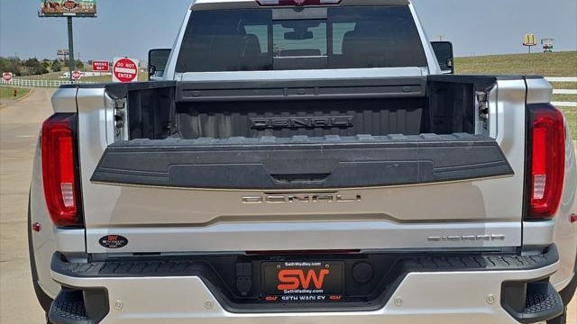 2022 GMC Sierra 3500HD Denali