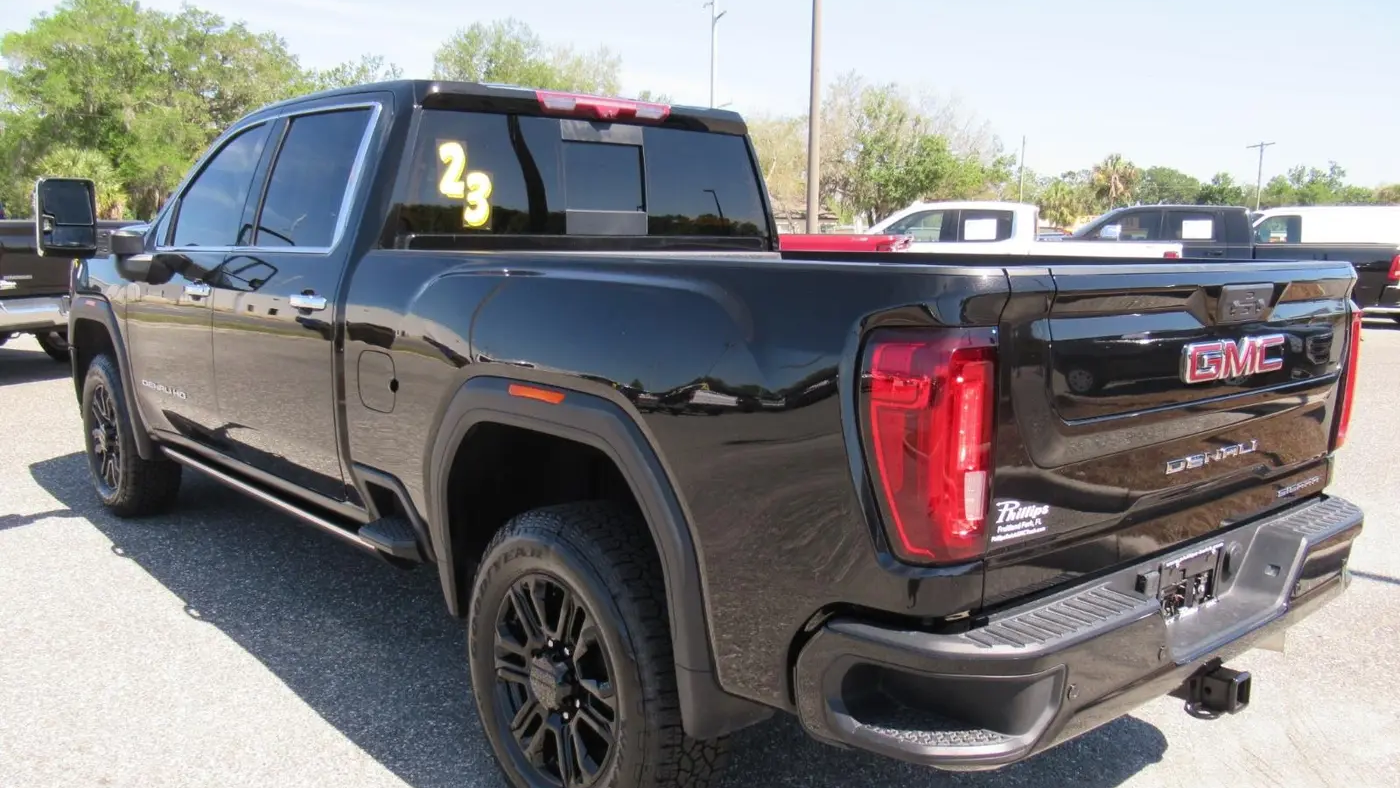 2023 GMC Sierra 3500HD Denali