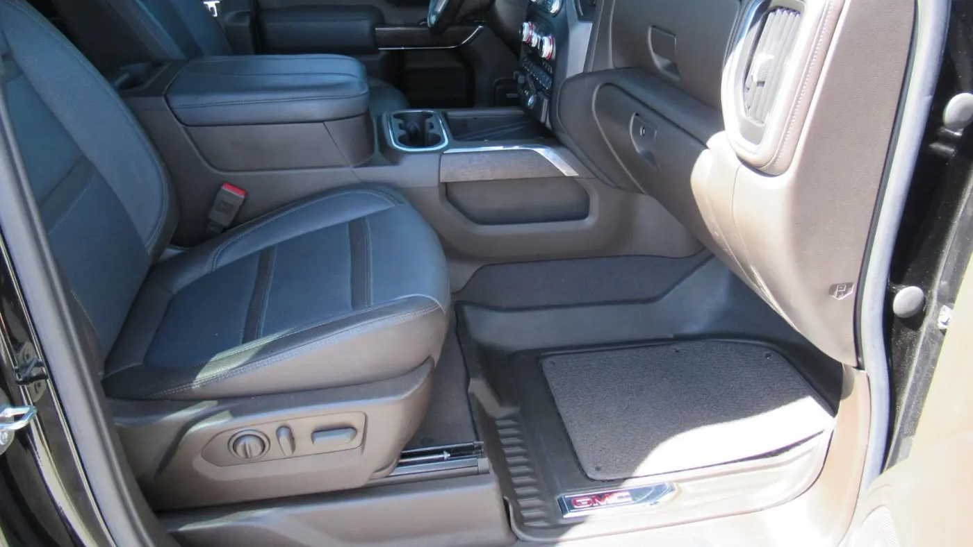 2023 GMC Sierra 3500HD Denali