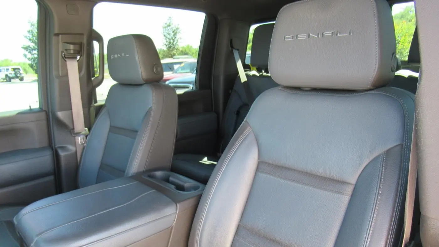 2023 GMC Sierra 3500HD Denali