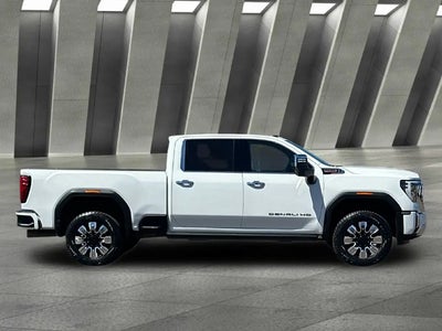 2024 GMC Sierra 3500HD 4X4 Denali 4DR Crew Cab SB SRW