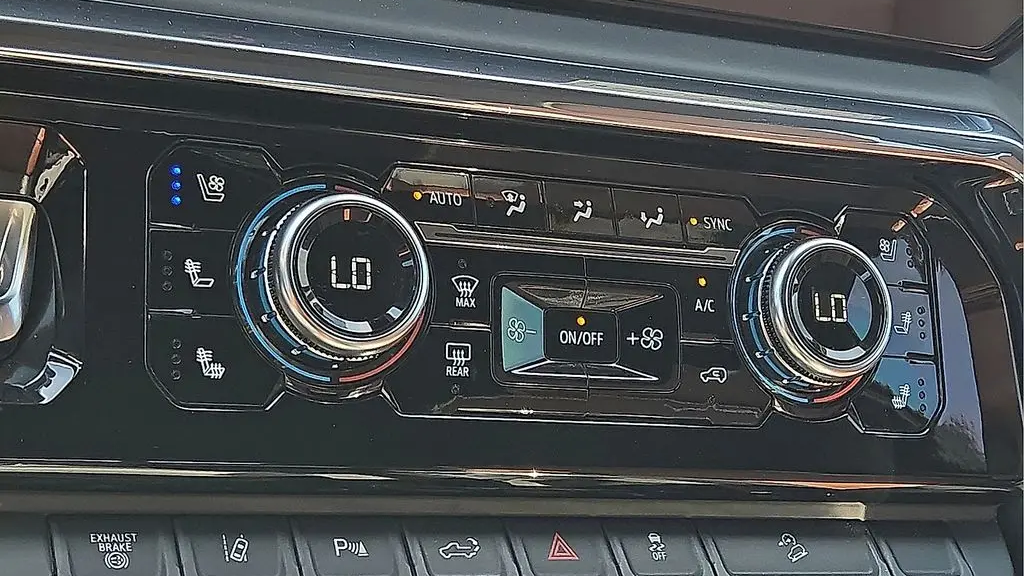 2024 GMC Sierra 2500HD Denali Ultimate